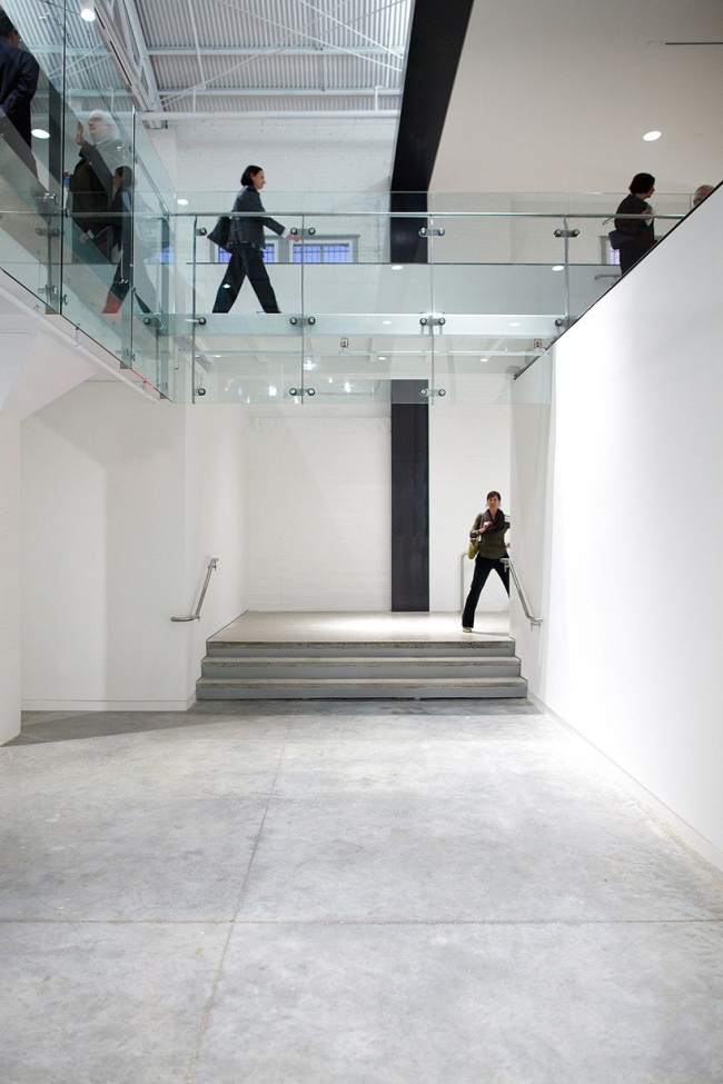 ����� ������������ ��������� ���� � Lawrence Scarpa