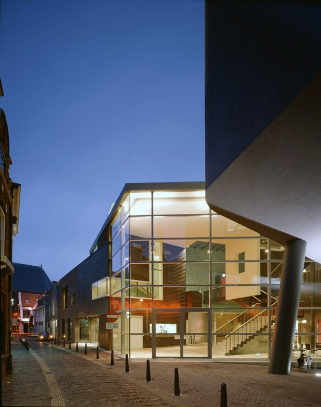 ����� Toneelschuur � Mecanoo Architects