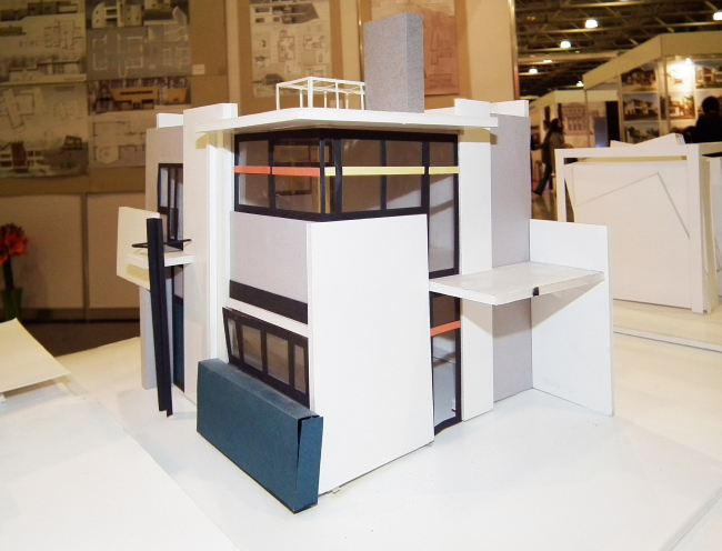 ������ ��������� 2 ����� �� ������ �����