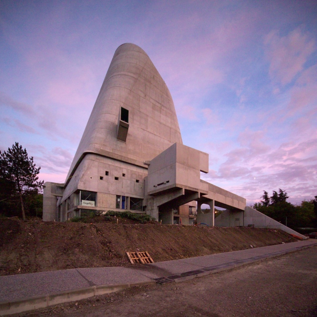 ������� ���-���� �� �������. ���������� � Allard van der Hoek