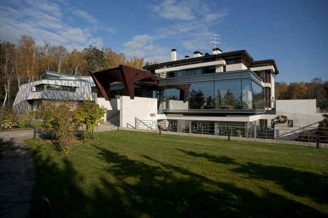 ���������� ���� � �. ������-������� � ������������� ���� ���������/������